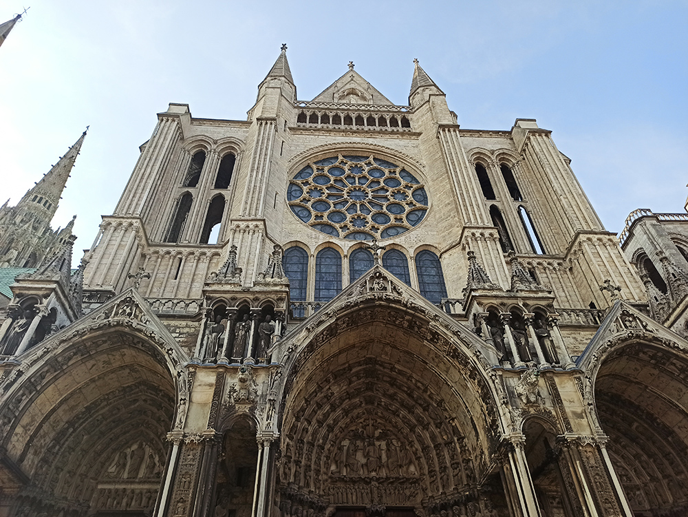 28) Chartres (3)