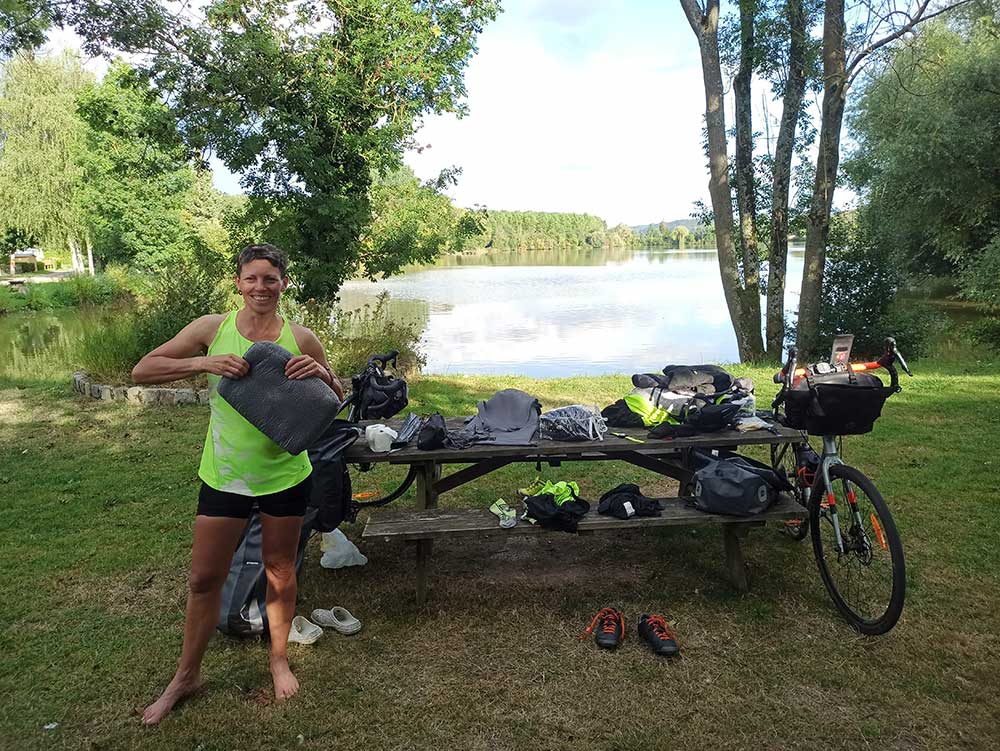 Pose camping à Pont l'Evêque