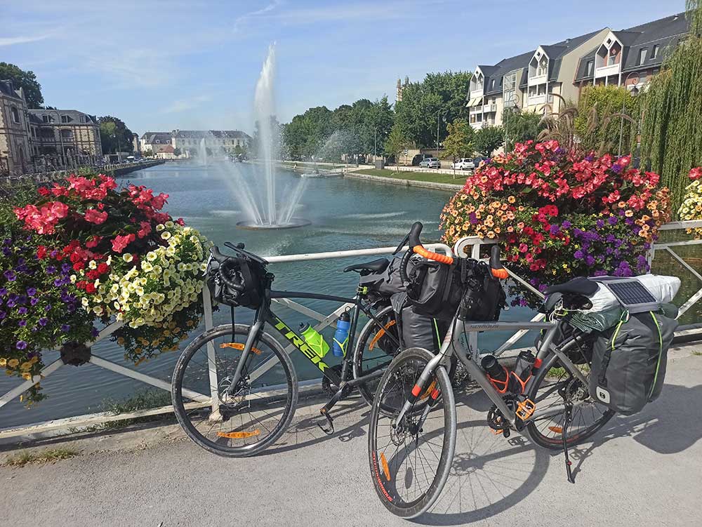 Passage à Troyes road trip vélo Gravel