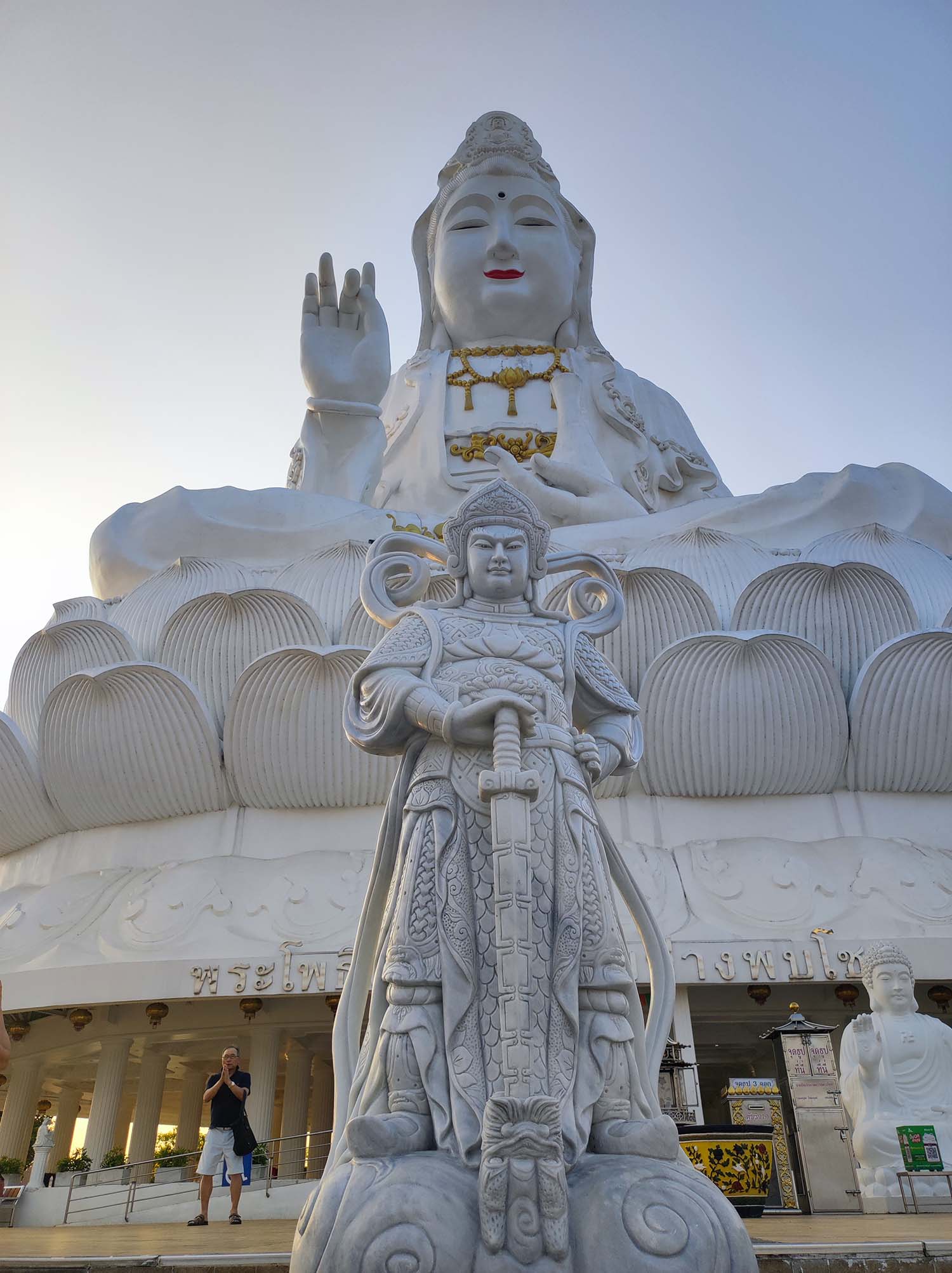 Wat Huay Pla Kang, Chiang Raï