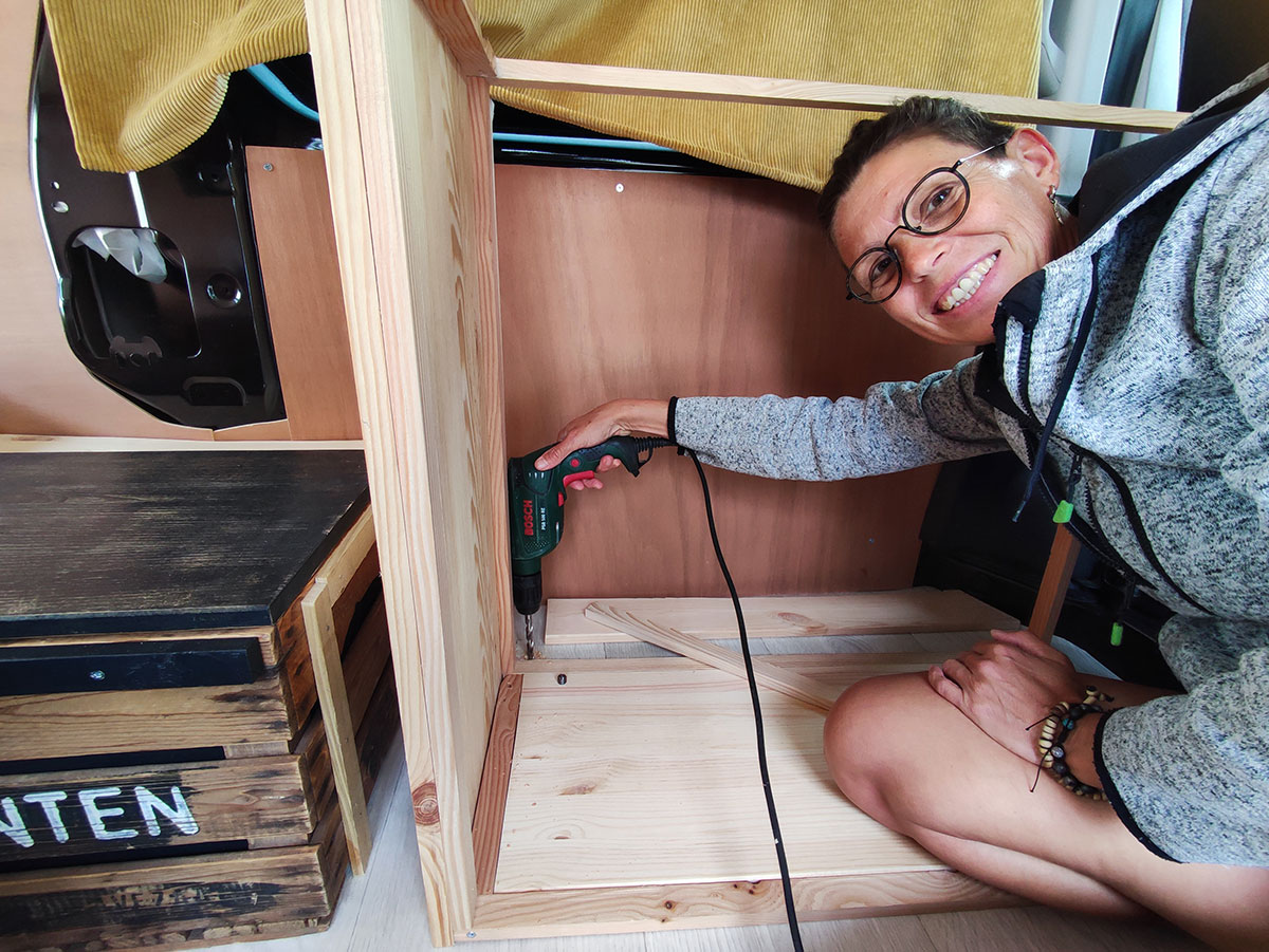 aménagement Van, meubles de cuisine aménagement Van, meubles de cuisine